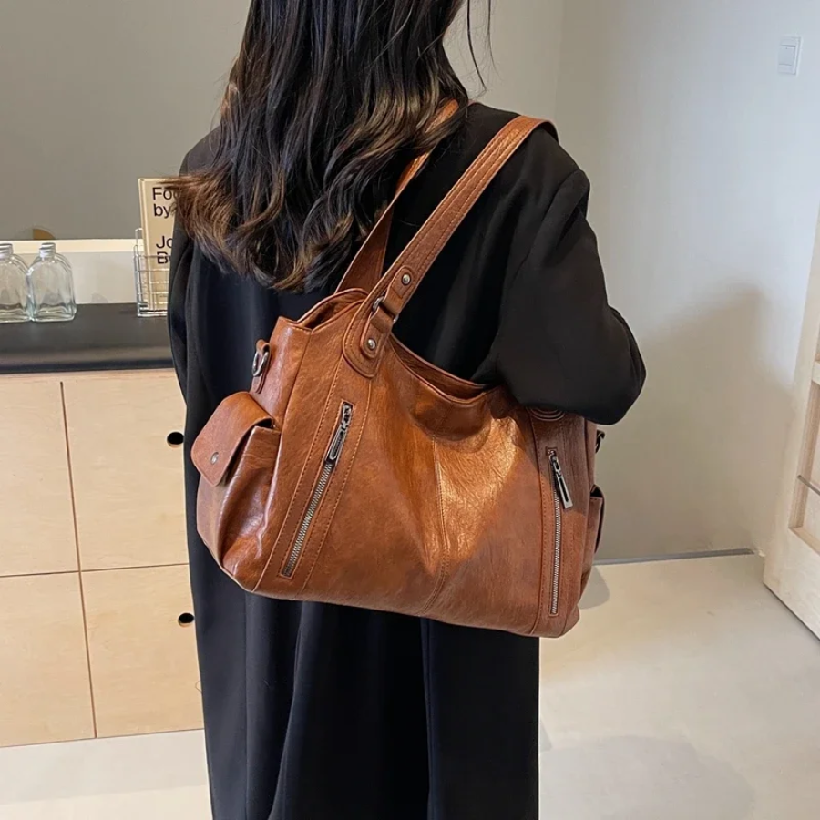 CASUAL SHOULDER BAG