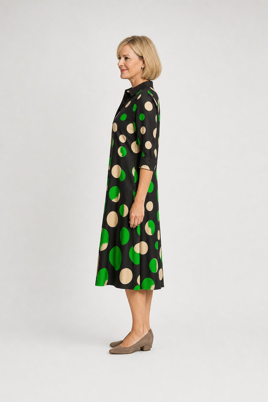 Naire | Relaxed Midi Dress – Black and Green (side)